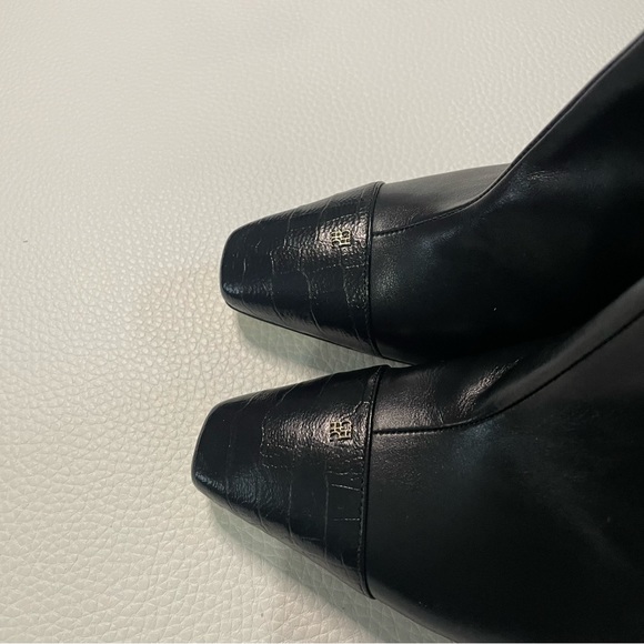 NEW Carolina Herrera knee high heeled boots with original dust bag - Picture 7 of 9